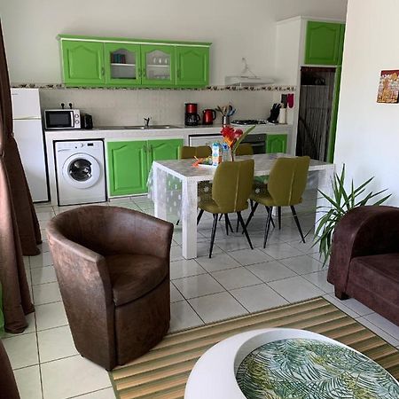 Ferienwohnung Les Pommes Lianes Deshaies Exterior foto