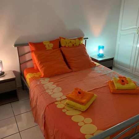 Ferienwohnung Les Pommes Lianes Deshaies Exterior foto