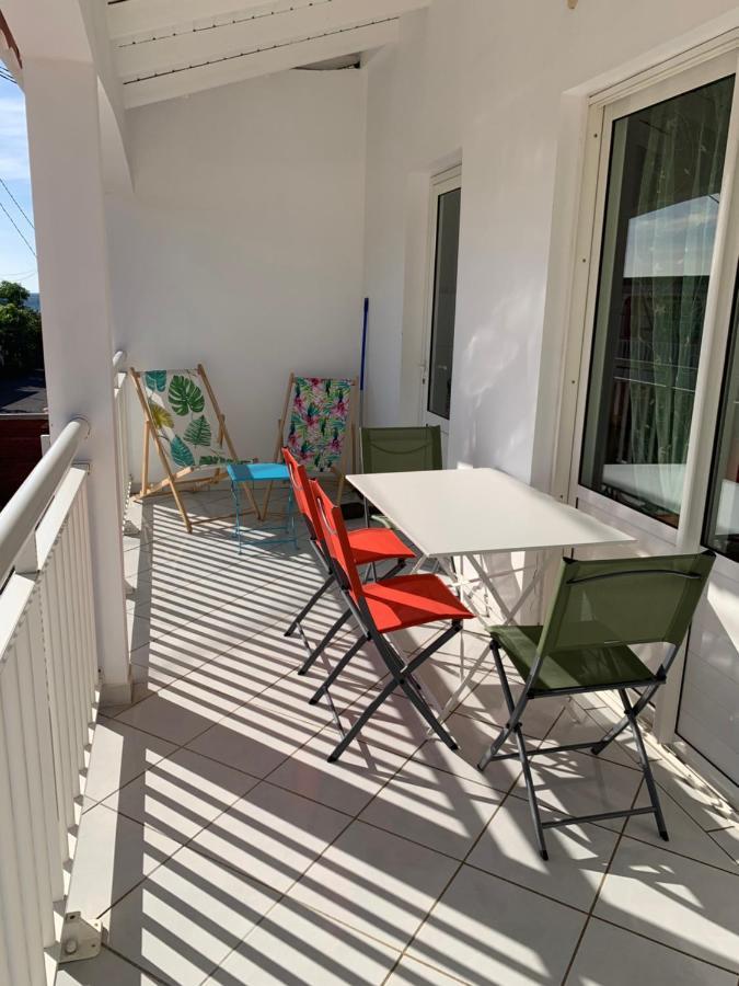 Ferienwohnung Les Pommes Lianes Deshaies Exterior foto