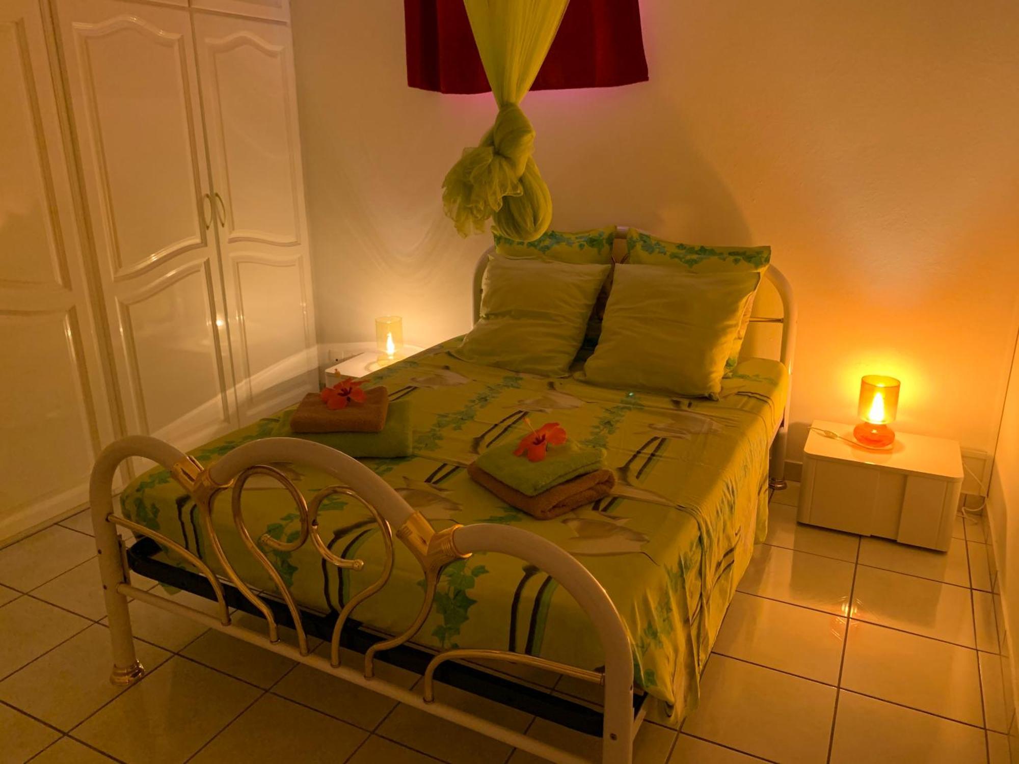 Ferienwohnung Les Pommes Lianes Deshaies Exterior foto